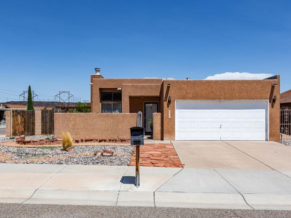 7515 Corte Plateada NW, Albuquerque, NM 87120