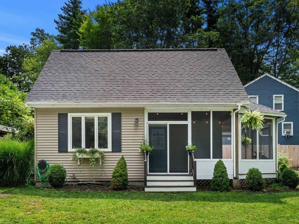 3 Lake Front Street, Amherst, NH 03031
