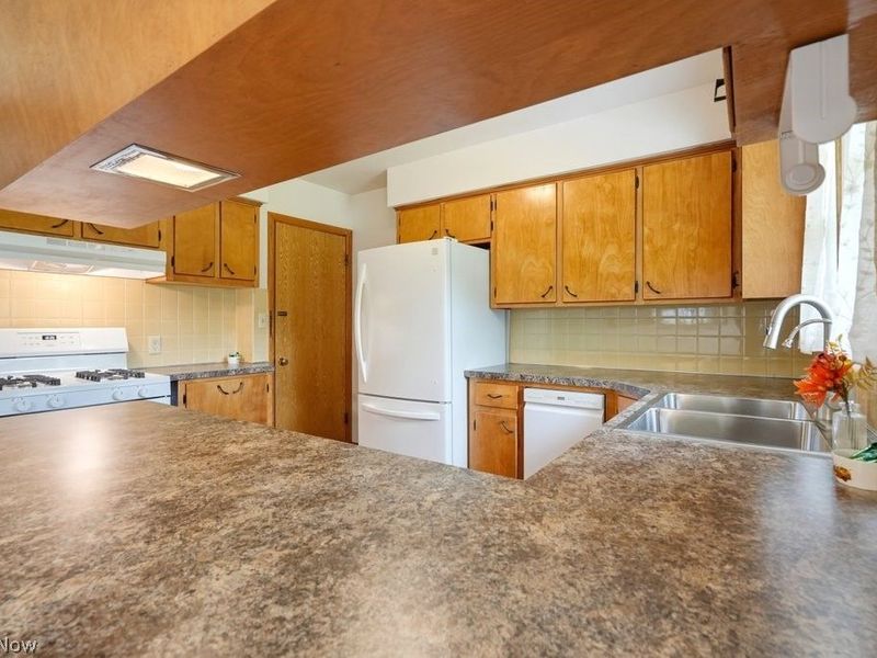 3454 Shellhart Road, Norton, OH 44203 Photo 14
