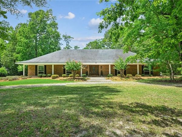 1743 GOODYEAR Drive , Bogalusa, LA 70427