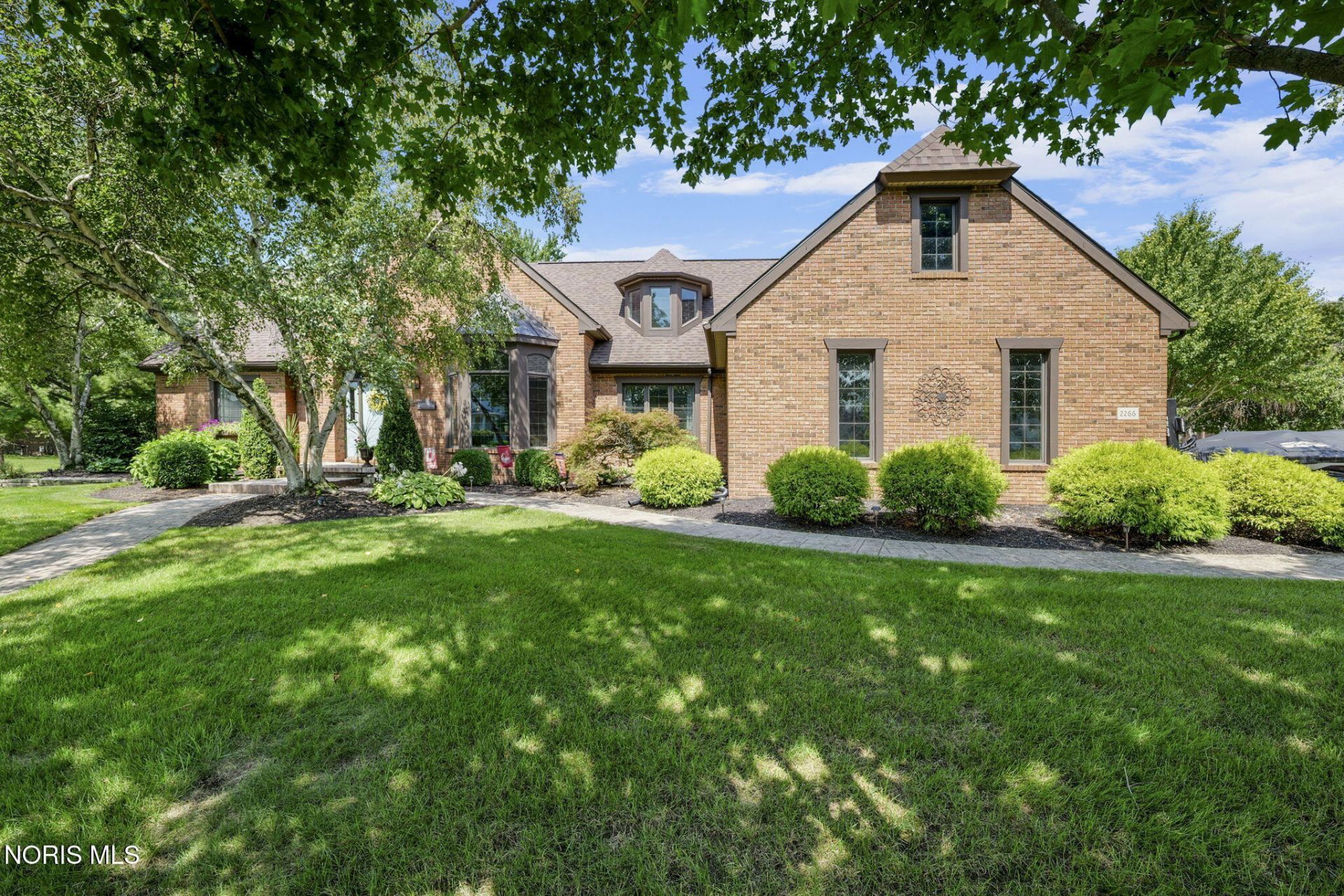 2266 Heatherwood Drive, Findlay, OH 45840 Main Photo