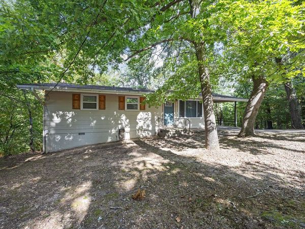 5 Douglas Circle, Bella Vista, AR 72715