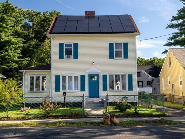 1388 Bay St, Springfield, MA 01109