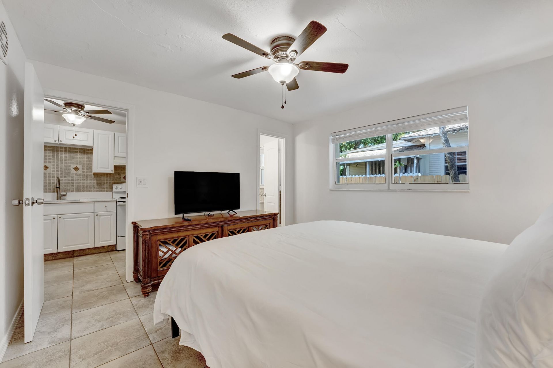 813 SW Middle Street Court, Fort Lauderdale, FL 33312 Photo