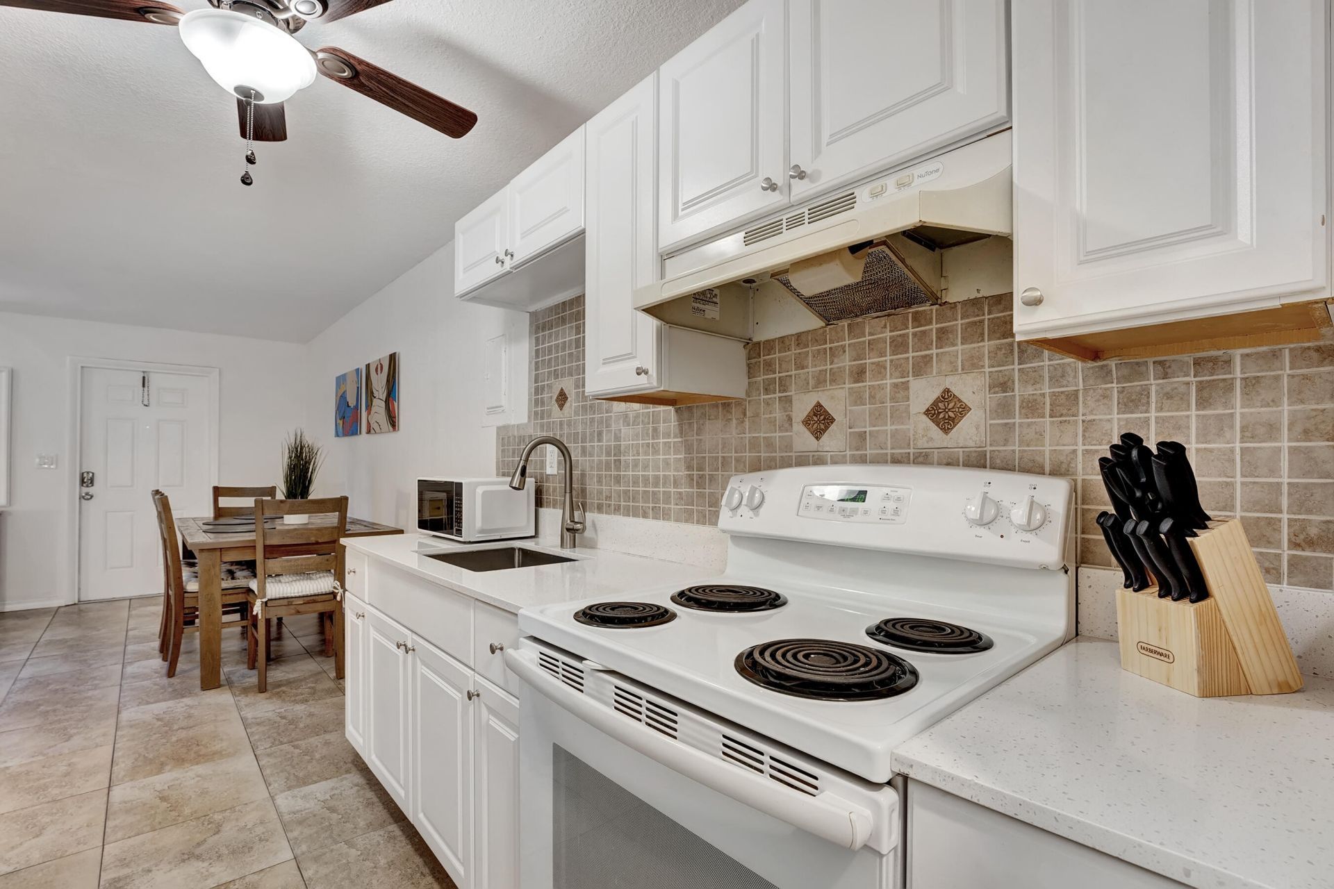 813 SW Middle Street Court, Fort Lauderdale, FL 33312 Photo