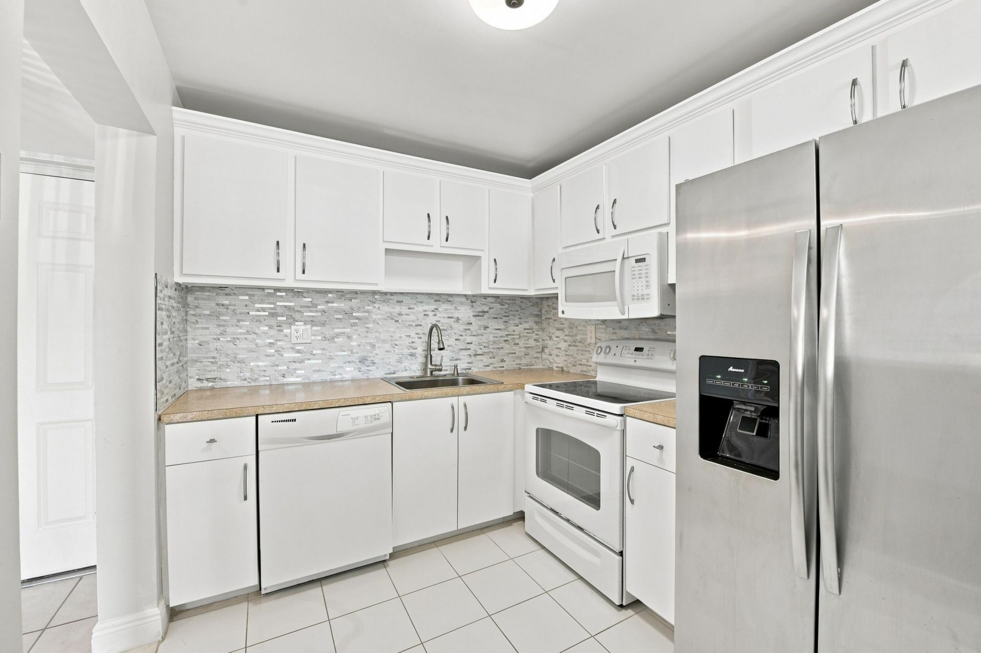 9300 SW 8th Street, Unit 219, Boca Raton, FL 33428 Photo