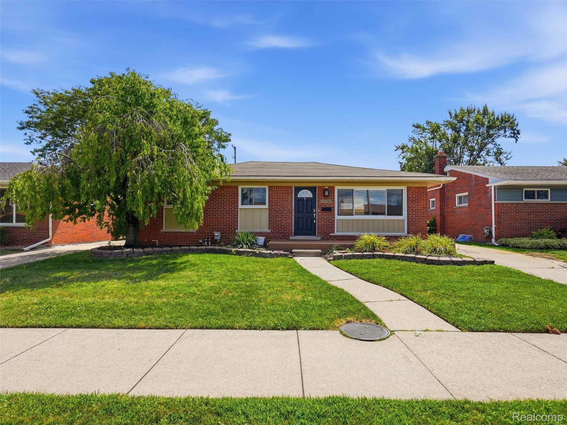 21736 Timberidge Street, Saint Clair Shores, Mi 48082 Main Photo