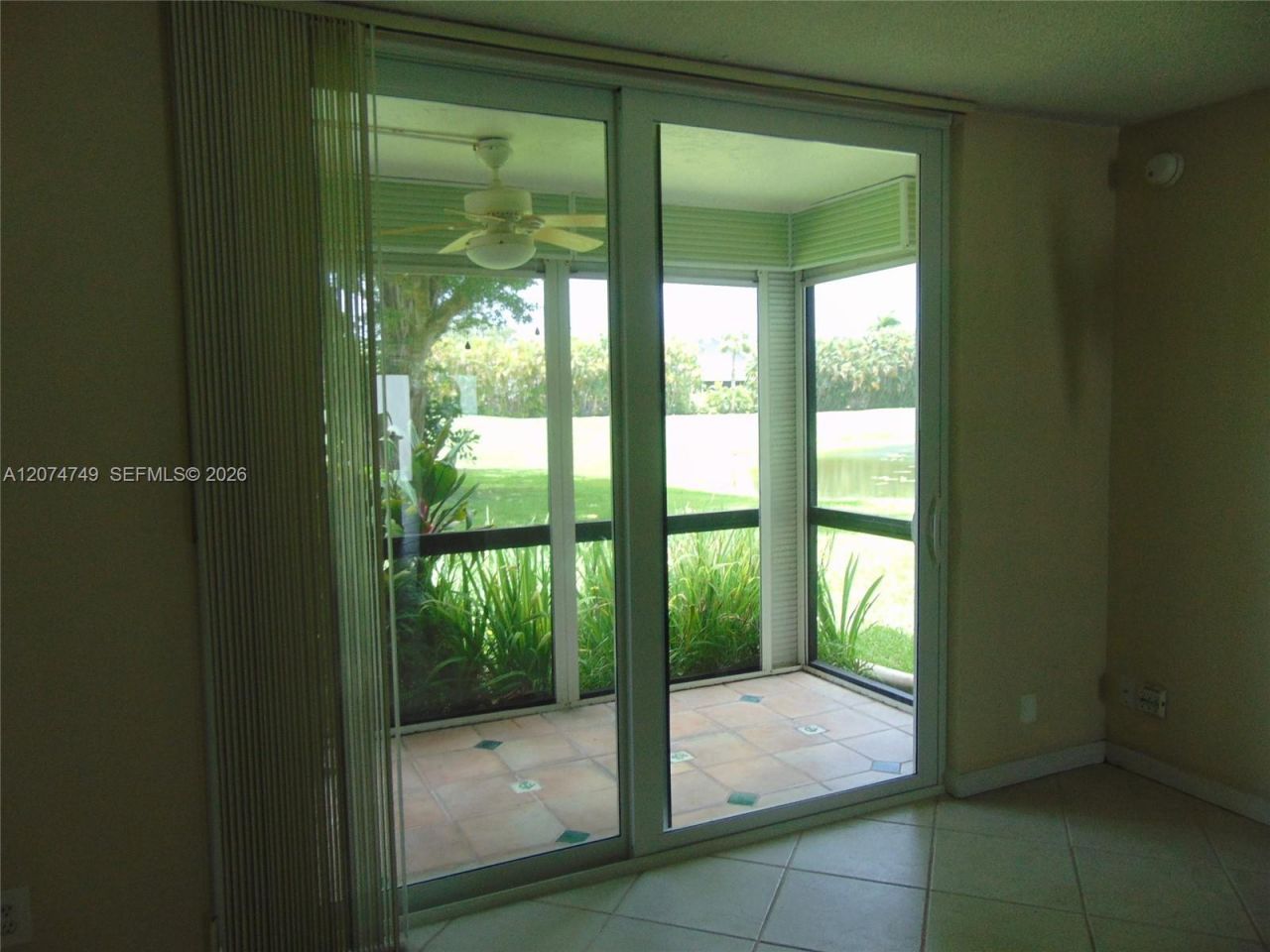 9811 N Hollybrook Lake Dr , Unit 103, Pembroke Pines, FL 33025 Photo