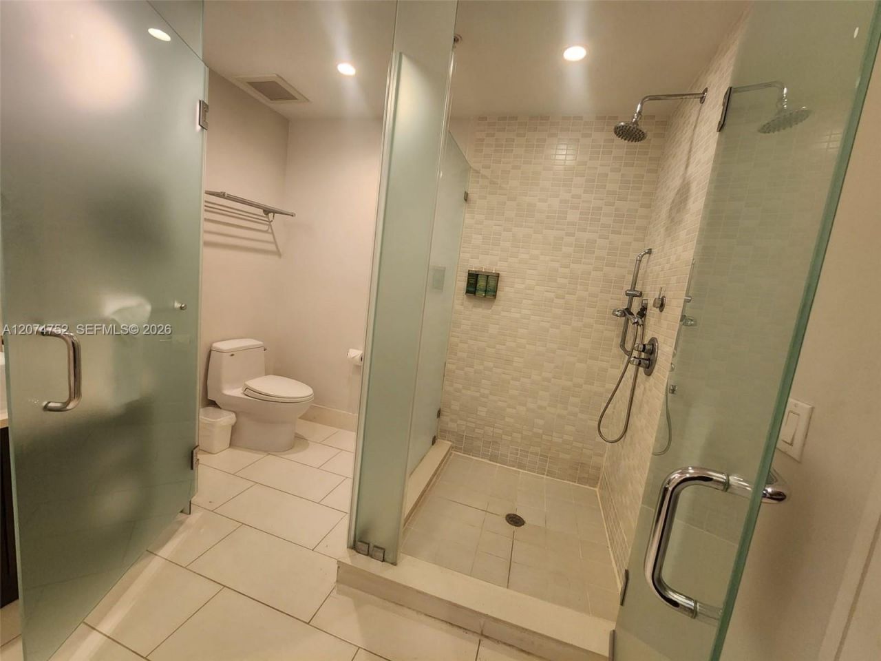 5300 NW 87th Ave , Unit 614, Doral, FL 33178 Photo