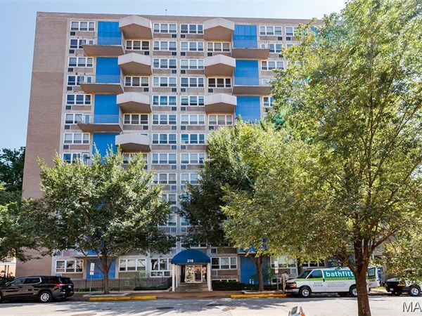 210 N 17th Street , St Louis, MO 63103