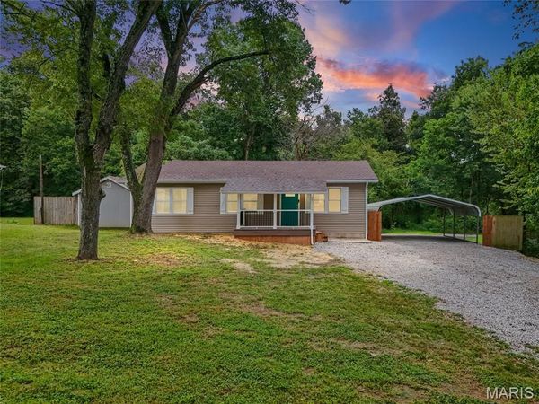 9632 Meadow Drive, Hillsboro, MO 63050
