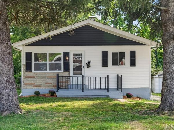 7530 Trenton Avenue, University City, MO 63130