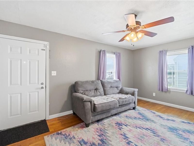 1027 N Burnett Road, Springfield, OH 45503 Photo 6