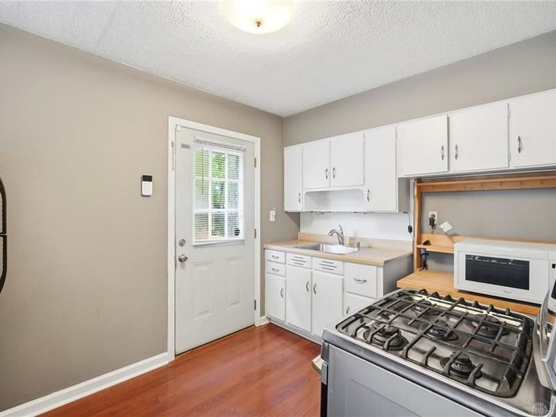 1027 N Burnett Road, Springfield, OH 45503 Photo 7
