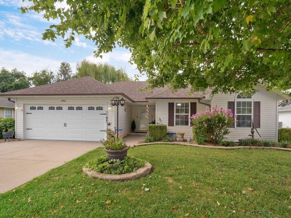 2702 E Lee Street, Republic, MO 65738