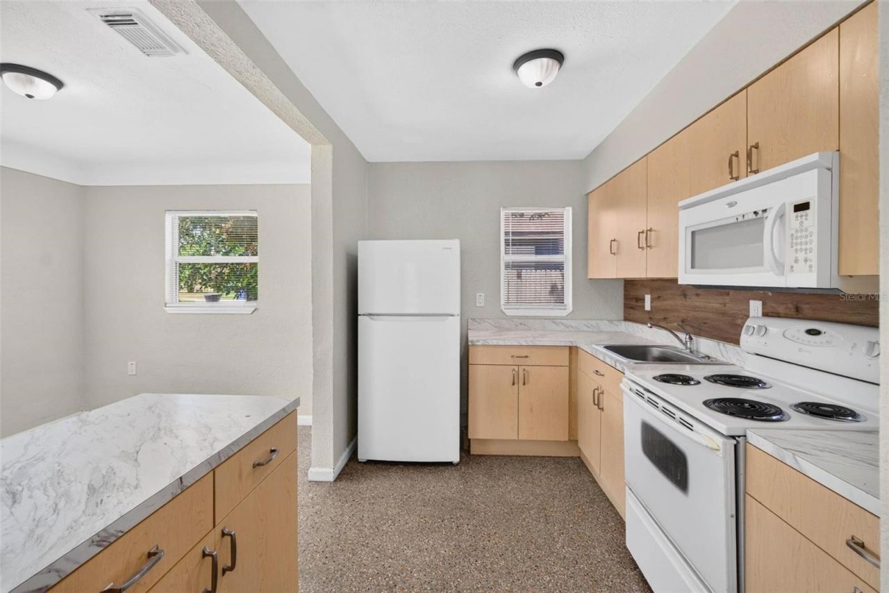 1901 Melrose Avenue S, Saint Petersburg, FL 33712 Photo