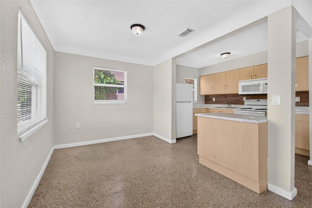 1901 Melrose Avenue S, Saint Petersburg, FL 33712 Photo