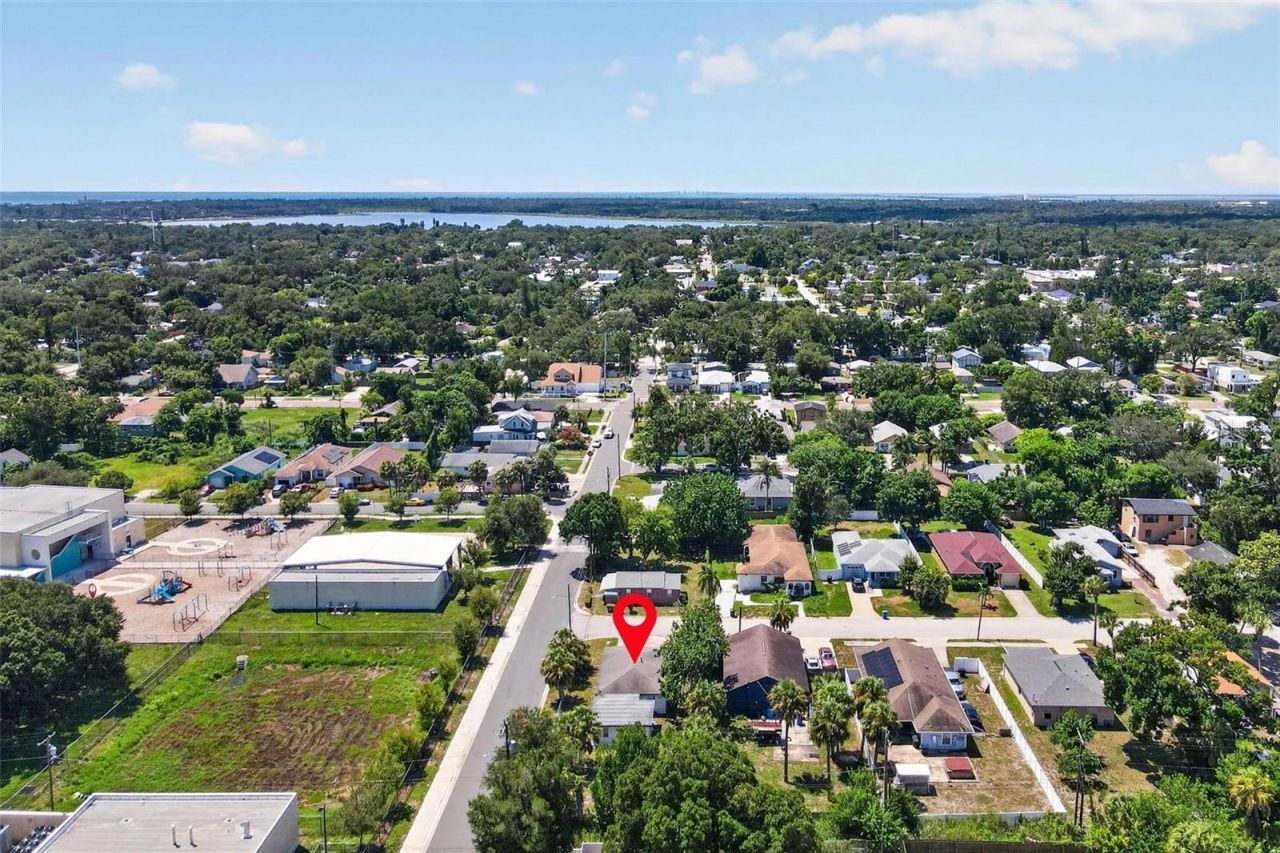 1901 Melrose Avenue S, Saint Petersburg, FL 33712 Photo