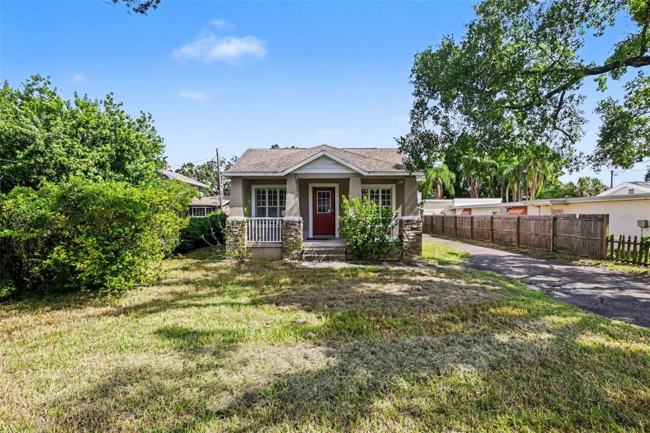 2603 W Henry Avenue, Tampa, FL 33614 Main Photo