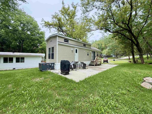 506 Sunset Circle, Edgerton, WI 53534