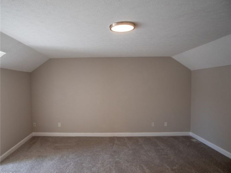 7484 E Oralee Lane, Hudson, OH 44236 Photo 12