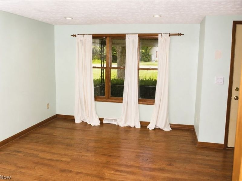 6517 Lear Nagle Road, North Ridgeville, OH 44039 Photo 7