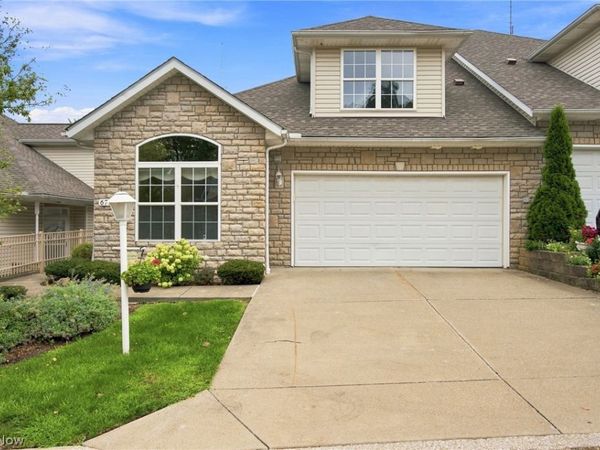 6797 Rolling Meadow Drive , Cleveland, OH 44134