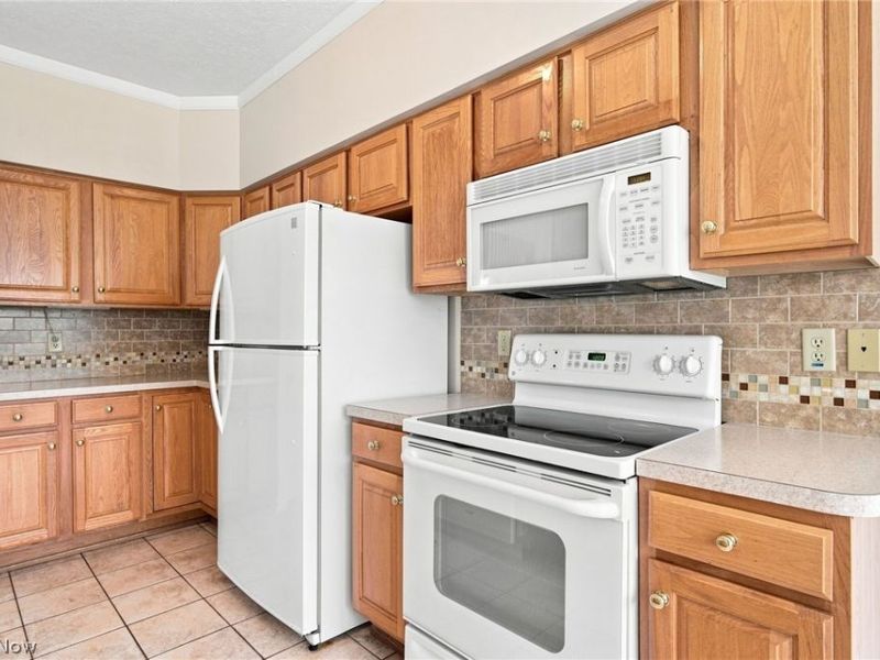 6797 Rolling Meadow Drive , Cleveland, OH 44134 Photo 15