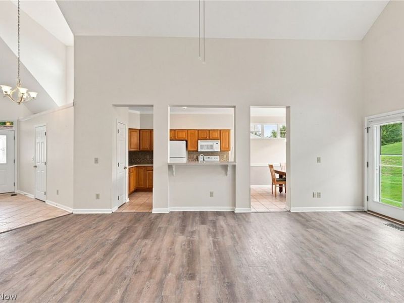 6797 Rolling Meadow Drive , Cleveland, OH 44134 Photo 19