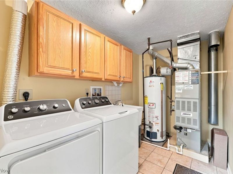 6797 Rolling Meadow Drive , Cleveland, OH 44134 Photo 8