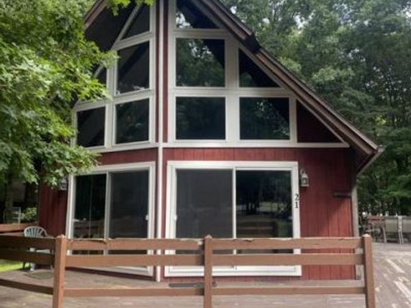 21 LINDBERGH CIRCLE, ALBRIGHTSVILLE, PA 18210