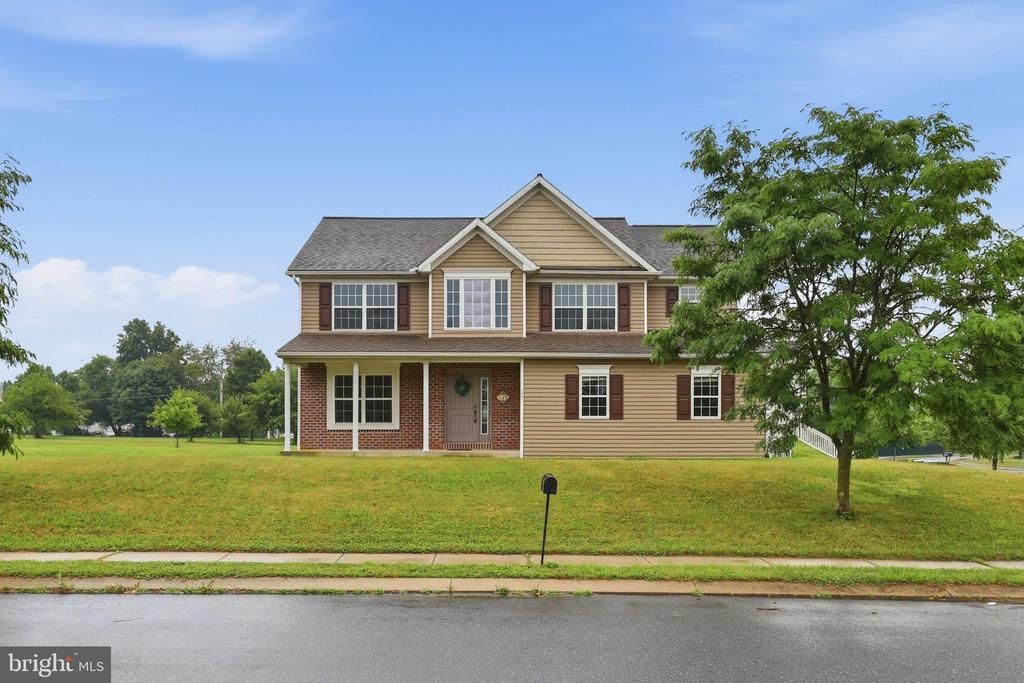 125 WOODMEADOW DRIVE , DENVER, PA 17517