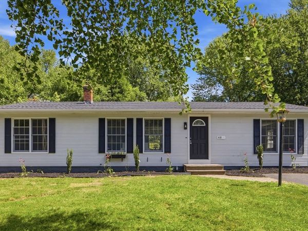 48 Westbrook Rd, South Hadley, MA 01075