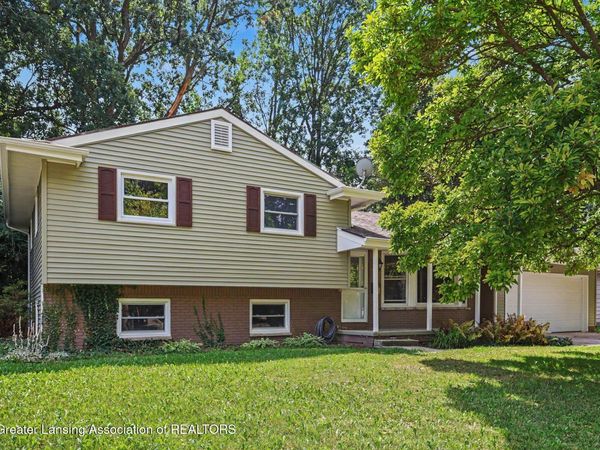 1538 Cahill Drive, East Lansing, MI 48823