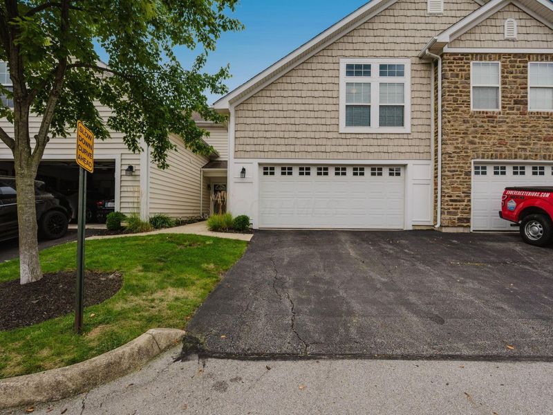 5033 Calais Drive , Columbus, OH 43221 Photo 2