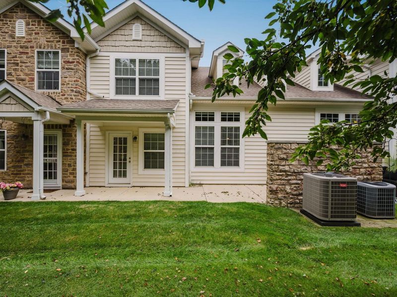 5033 Calais Drive , Columbus, OH 43221 Photo 3