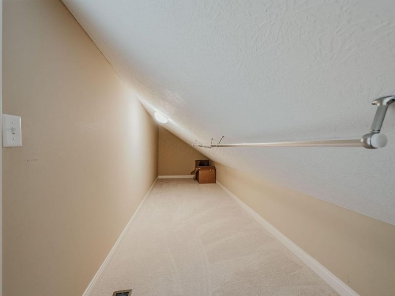 5033 Calais Drive , Columbus, OH 43221 Photo 35
