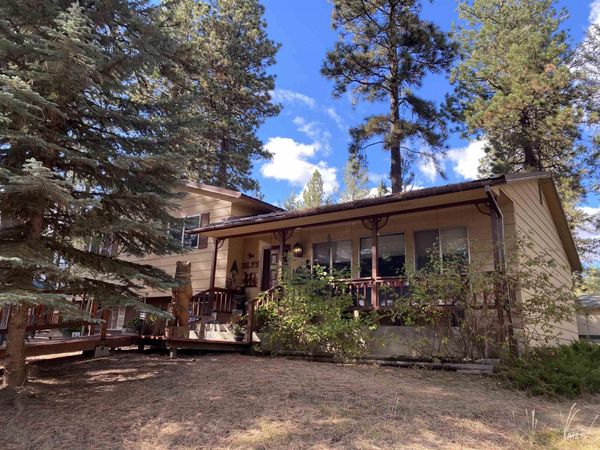 813 Camas St, Winchester, ID 83555