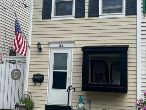32 THOMPSON STREET, Unit 32, BORDENTOWN, NJ 08505
