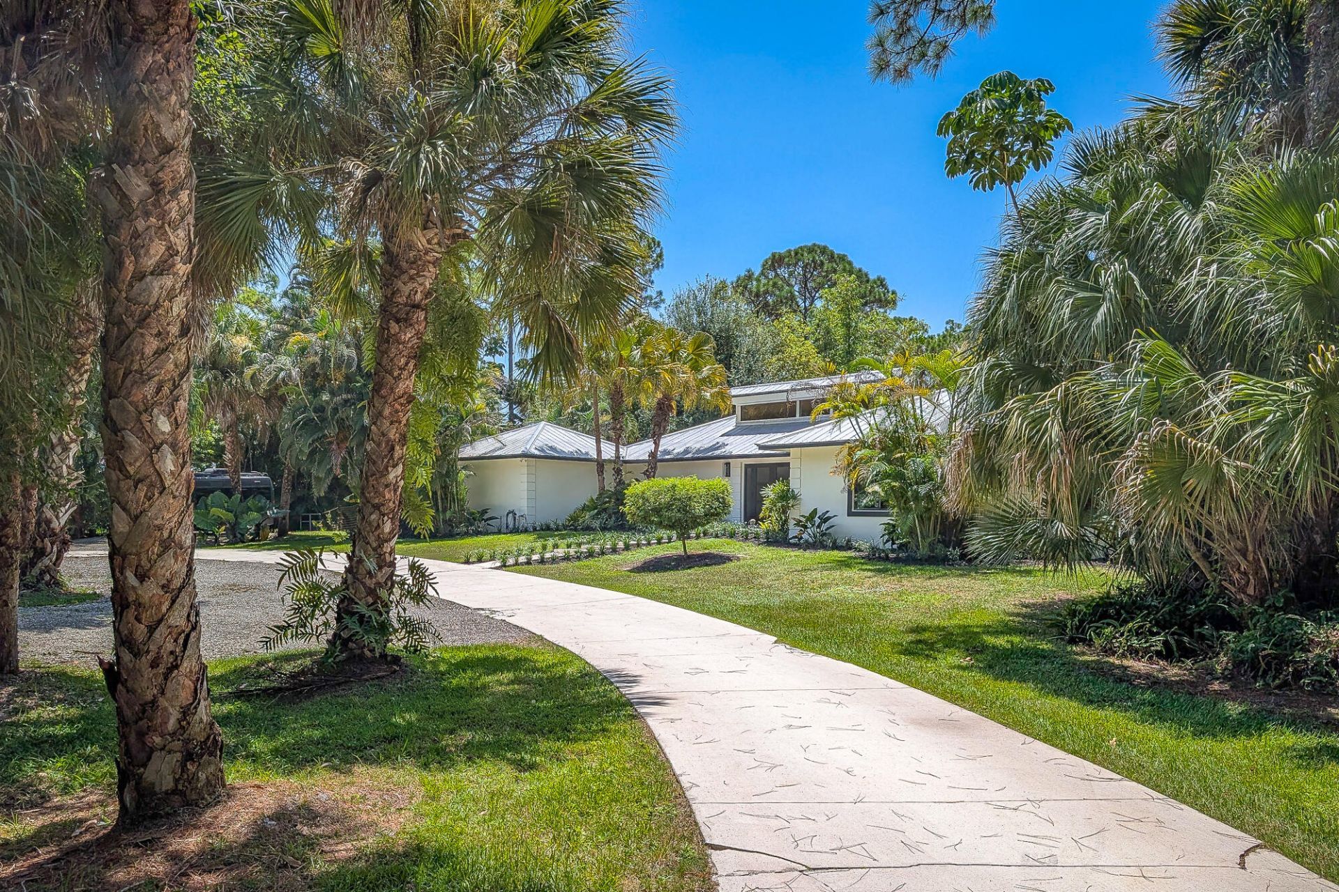 8166 150th Court N, Palm Beach Gardens, FL 33418 Photo