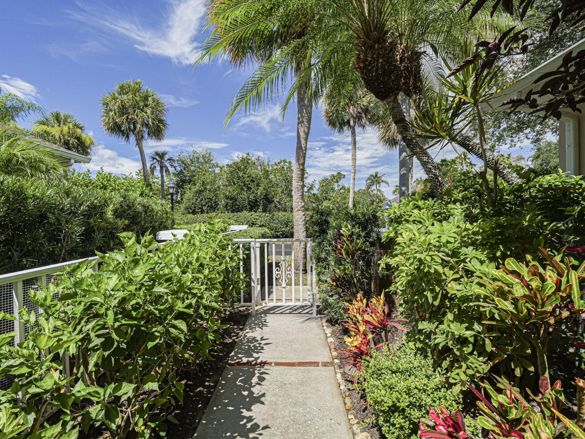 219 E Park Shores Circle, Unit 219B, Indian River Shores, FL 32963 Photo