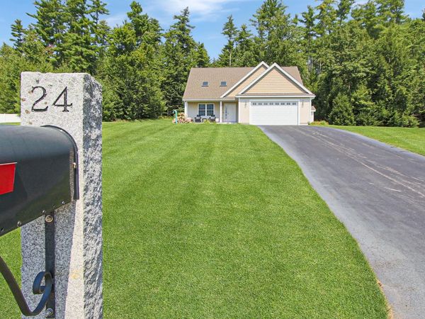24 Riley Road, Mont Vernon, NH 03057