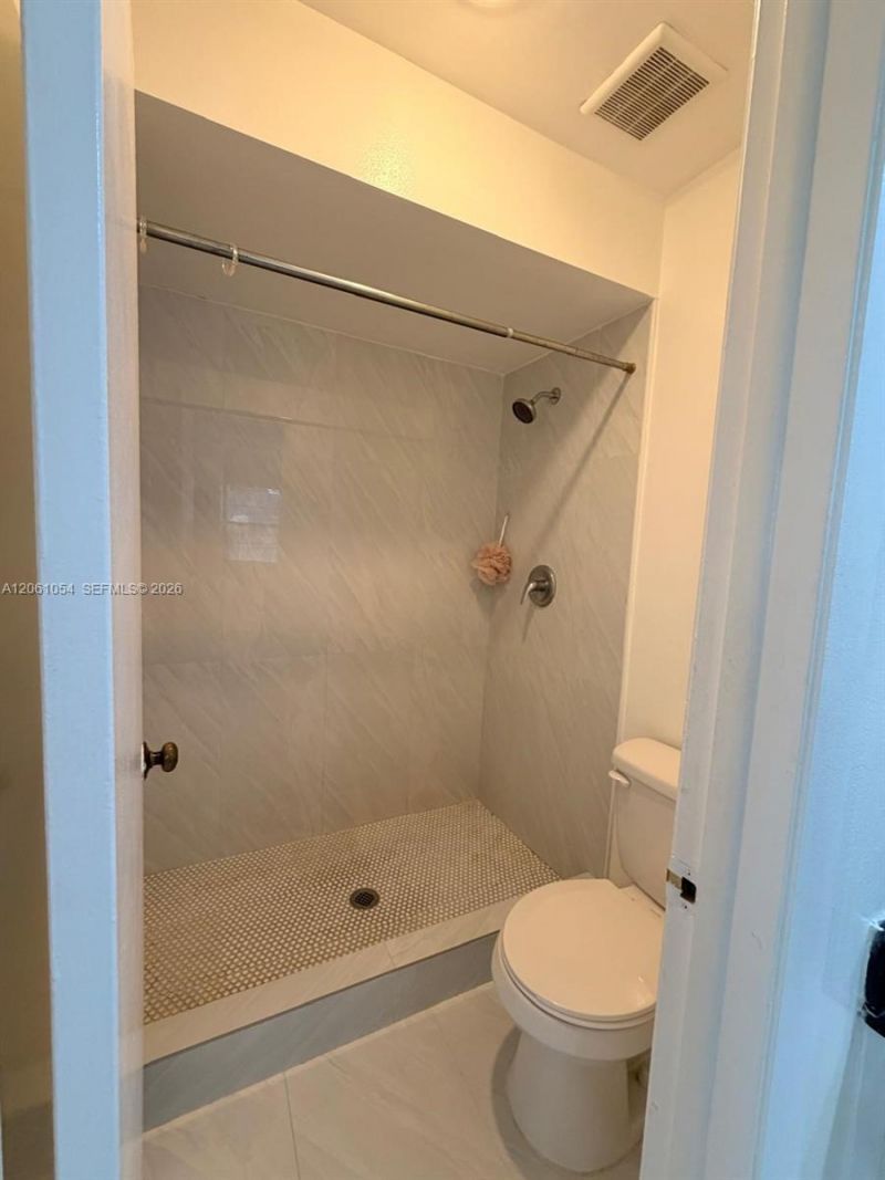 6431 NW 171st St, Hialeah, FL 33015 Photo