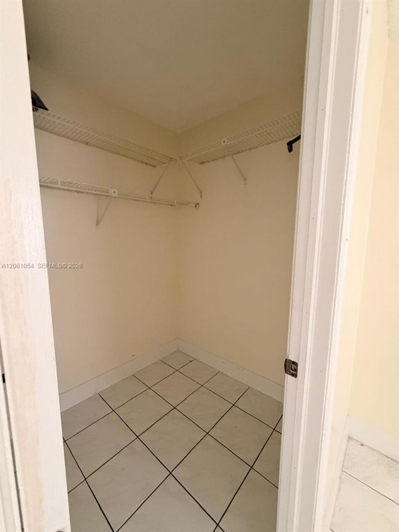 6431 NW 171st St, Hialeah, FL 33015 Photo