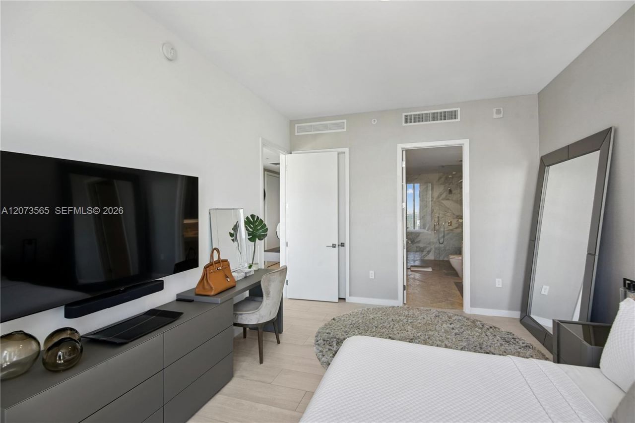 2831 S Bayshore Dr, Unit 1908, Miami, FL 33133 Photo