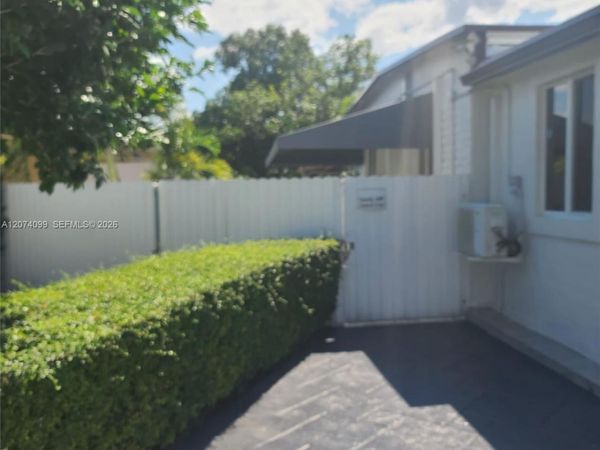 Unit 3740, Miami Gardens, FL 33054