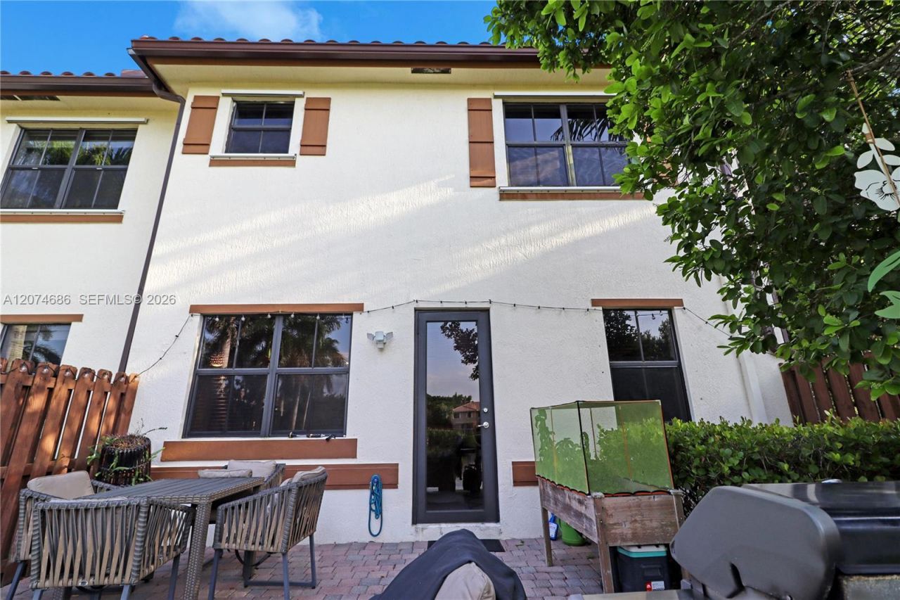 12365 S Village Cir , Davie, FL 33325 Photo