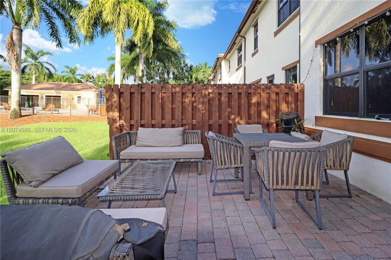 12365 S Village Cir , Davie, FL 33325 Photo