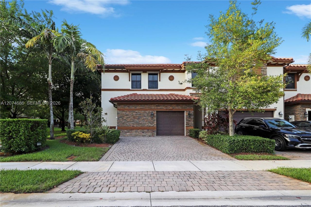 12365 S Village Cir , Davie, FL 33325 Photo