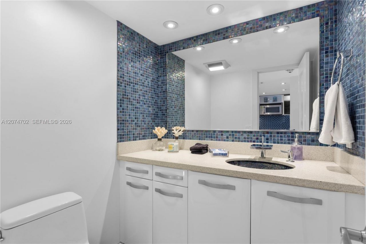 199 Ocean Lane Dr, Unit 902, Key Biscayne, FL 33149 Photo